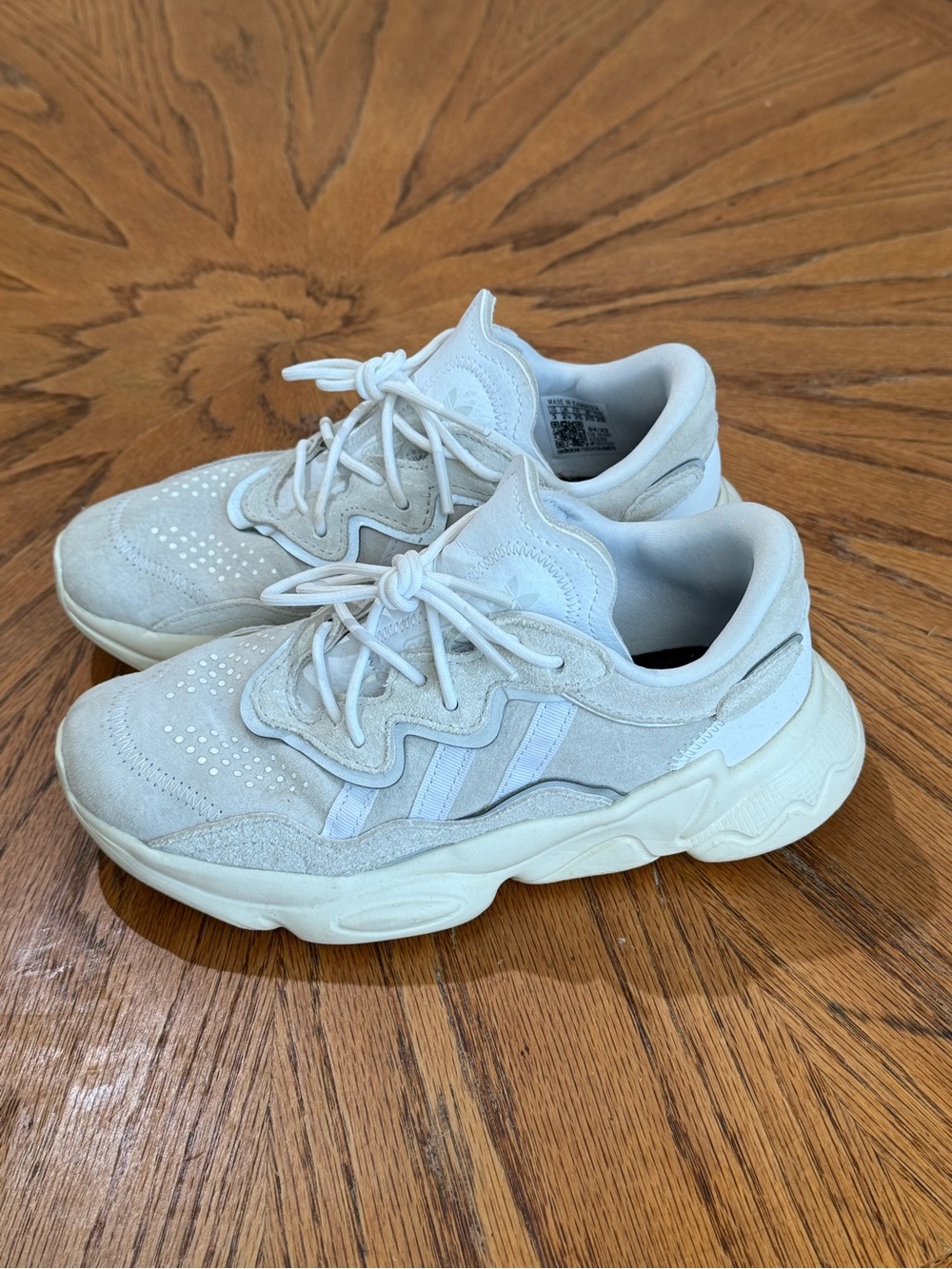 adidas Originals Ozweego Cream Off-White Sneakers